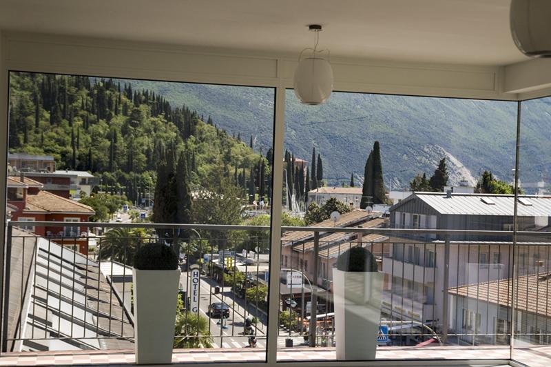 Hotel La Perla Ρίβα ντελ Γκάρντα Εξωτερικό φωτογραφία